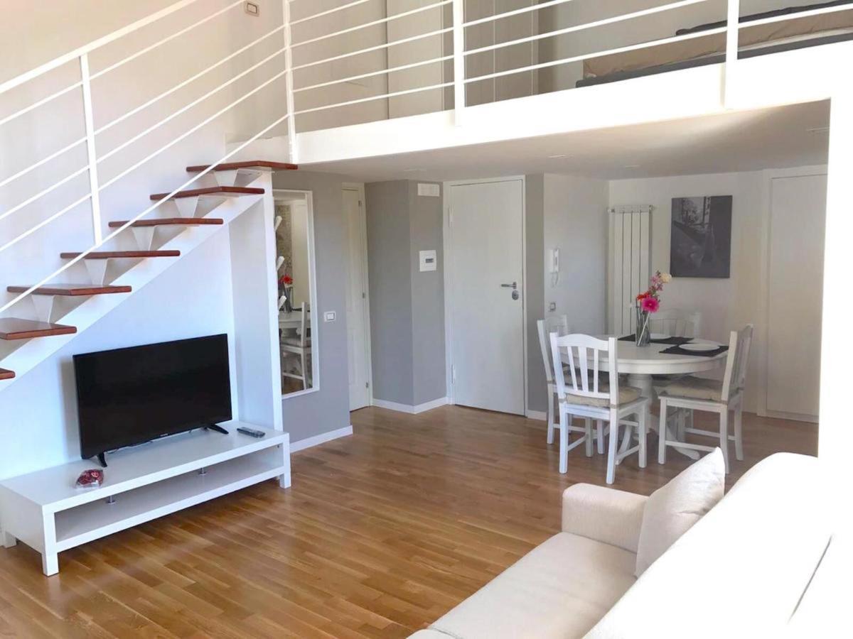 Stay In Naples Flats Экстерьер фото