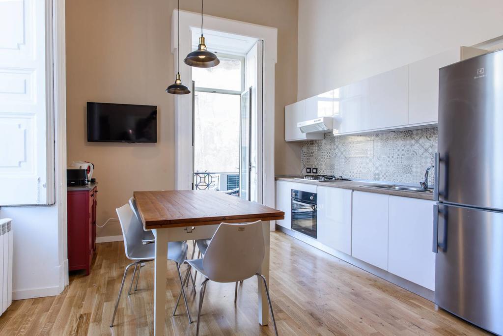 Stay In Naples Flats Экстерьер фото