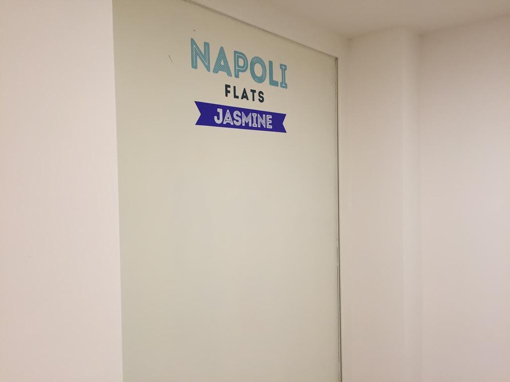 Stay In Naples Flats Экстерьер фото